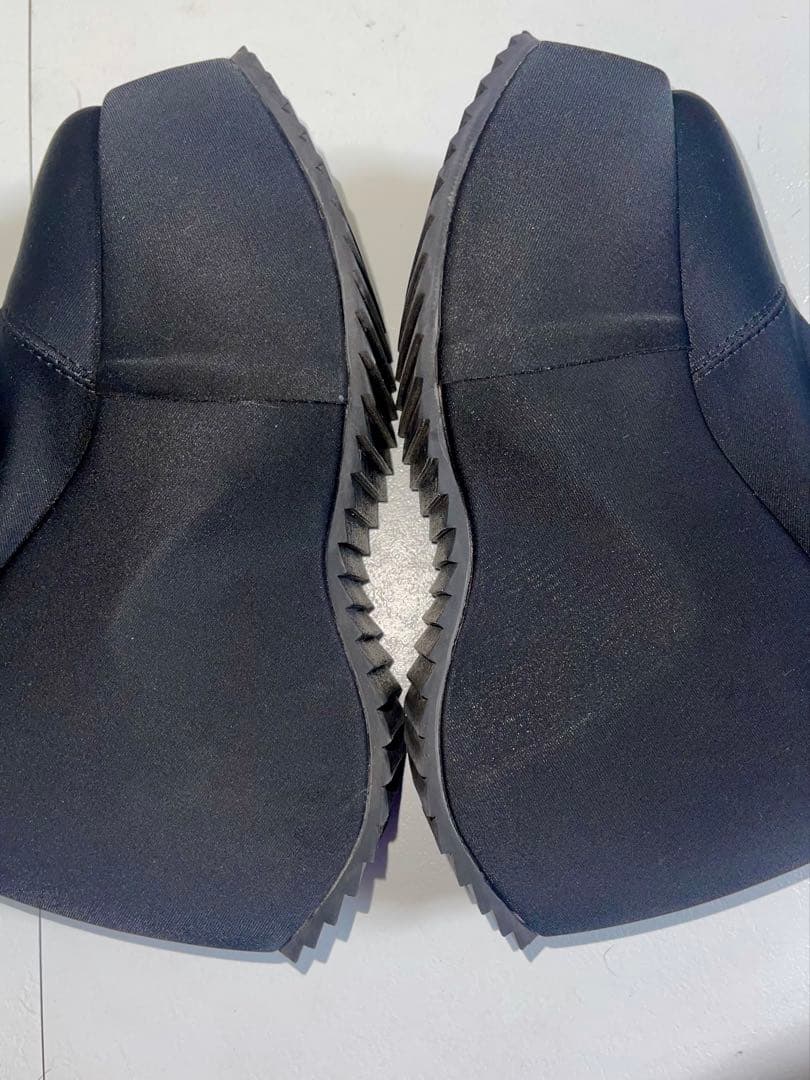 靴 YELLO TOKYO BLACK PLATFORM SHORT BOOTS