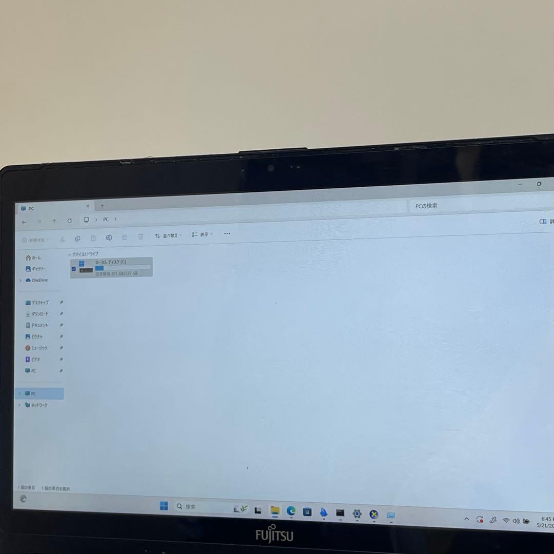 #899 富士通 P727/R i7-7500U 8Gb SSD256Gb