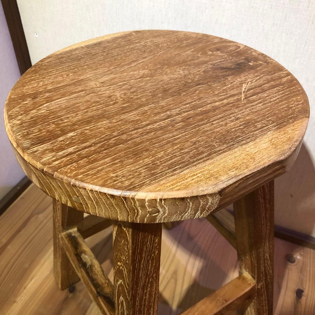 オールドチーク材のスツール 無垢材 円形 丸型 腰掛け 椅子 ラウンドスツール