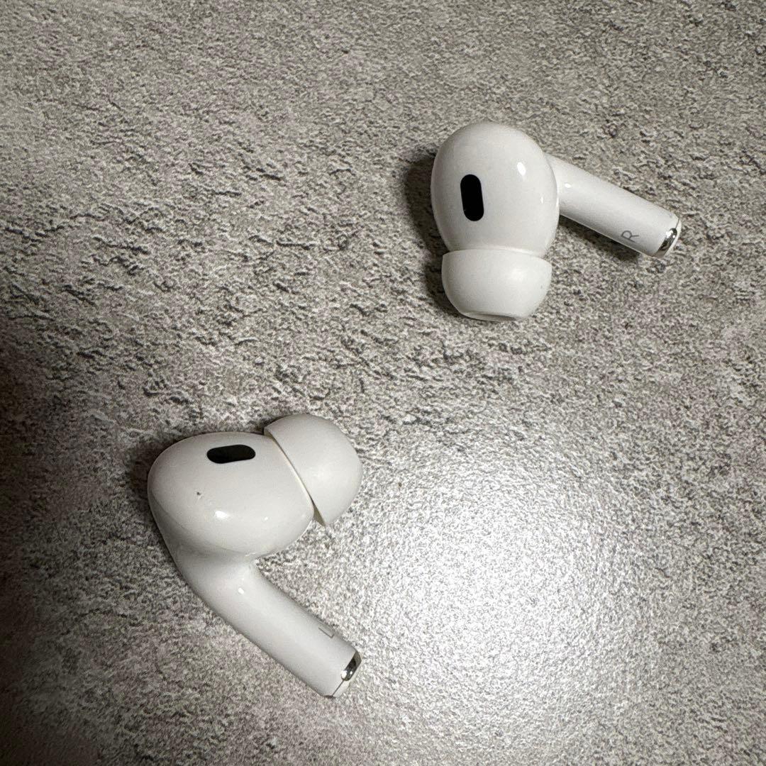 Apple AirPodsPro2 本体 充電ケース付き