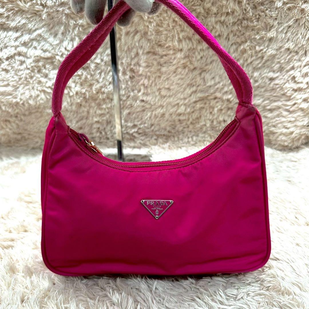 【美品】プラダ アクセサリーポーチ ピンク ハンドバッグ 三角ロゴ ナイロン