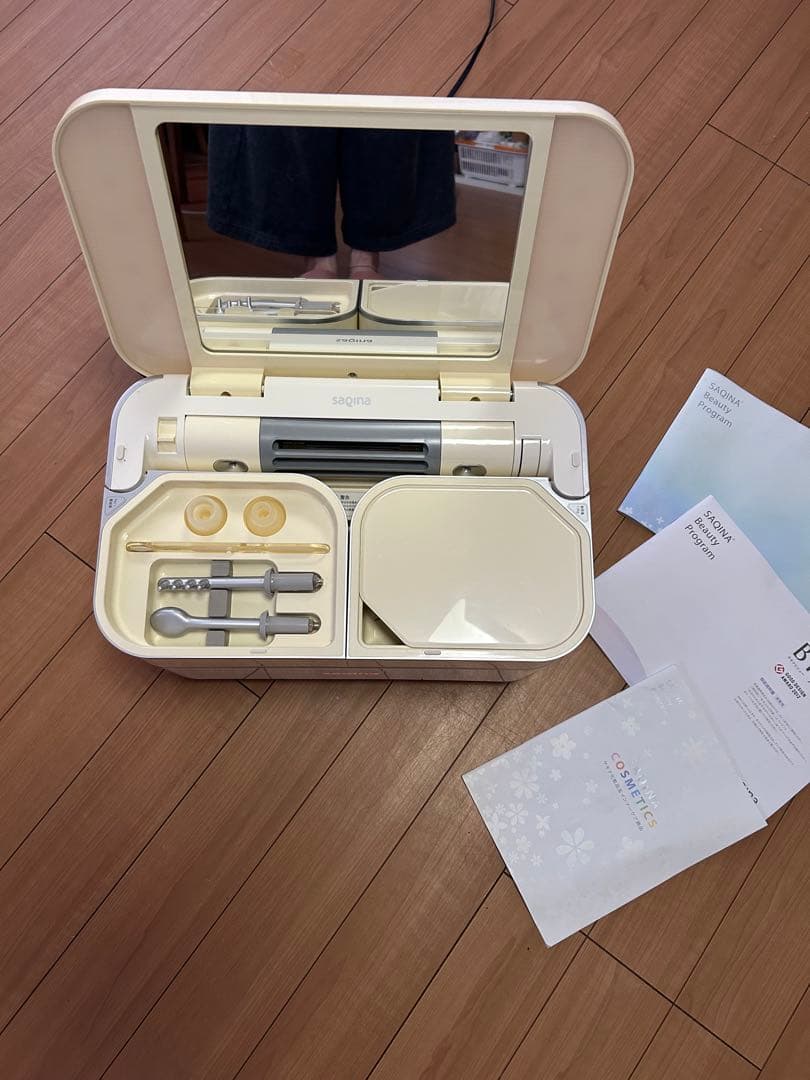 SAQINA　サキナ　ビジュー　美顔器　ホームエステ スチーム　赤外線