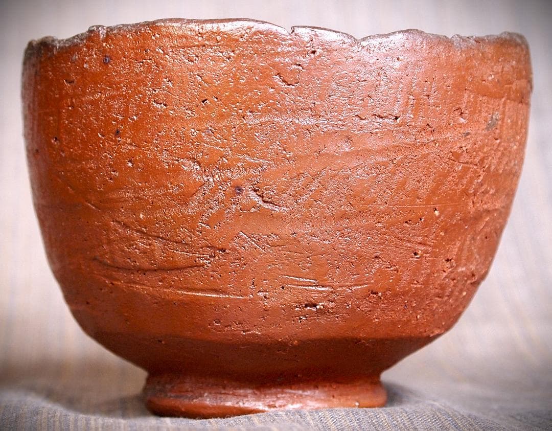 希少作★前嶋　五一郎【義弟：原田拾六】★備前〈手び練り）茶碗★緋色