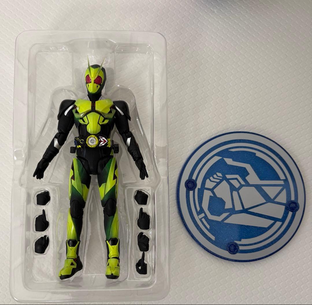 shフィギュアーツ　仮面ライダーゼロワン・ゼロツー 2体セット
