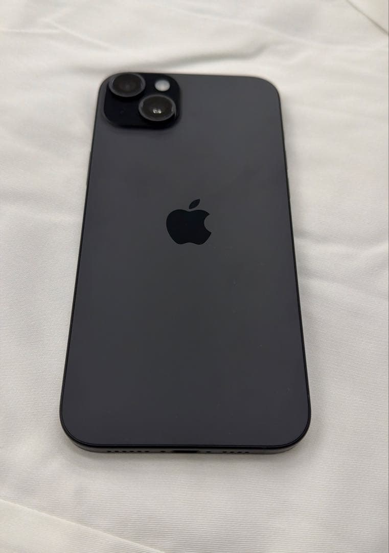 未使用 iPhone15 Plus 256GB 容量100% 黒 SIMフリー