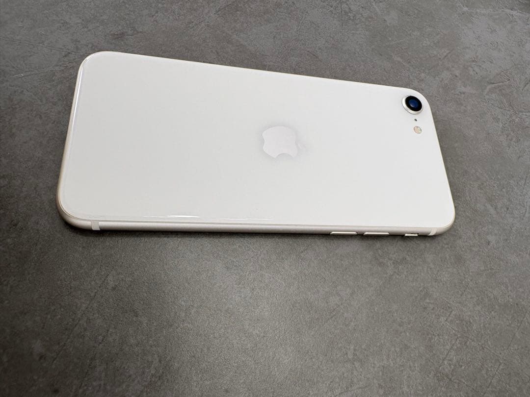 iPhone SE3 128GB SIMフリー スターライト　白　付属品付