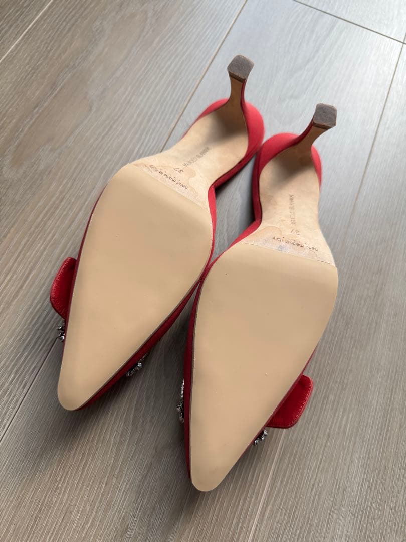 マノロブラニク　メイセールジュエル　37