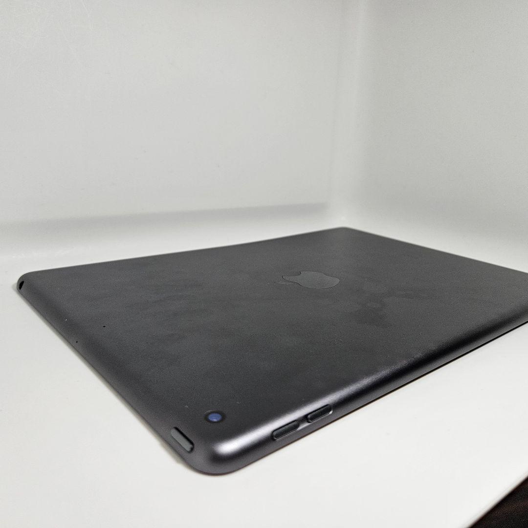 美品 動作品 iPad 第7世代 スペースグレイ 32GB MW742J/A