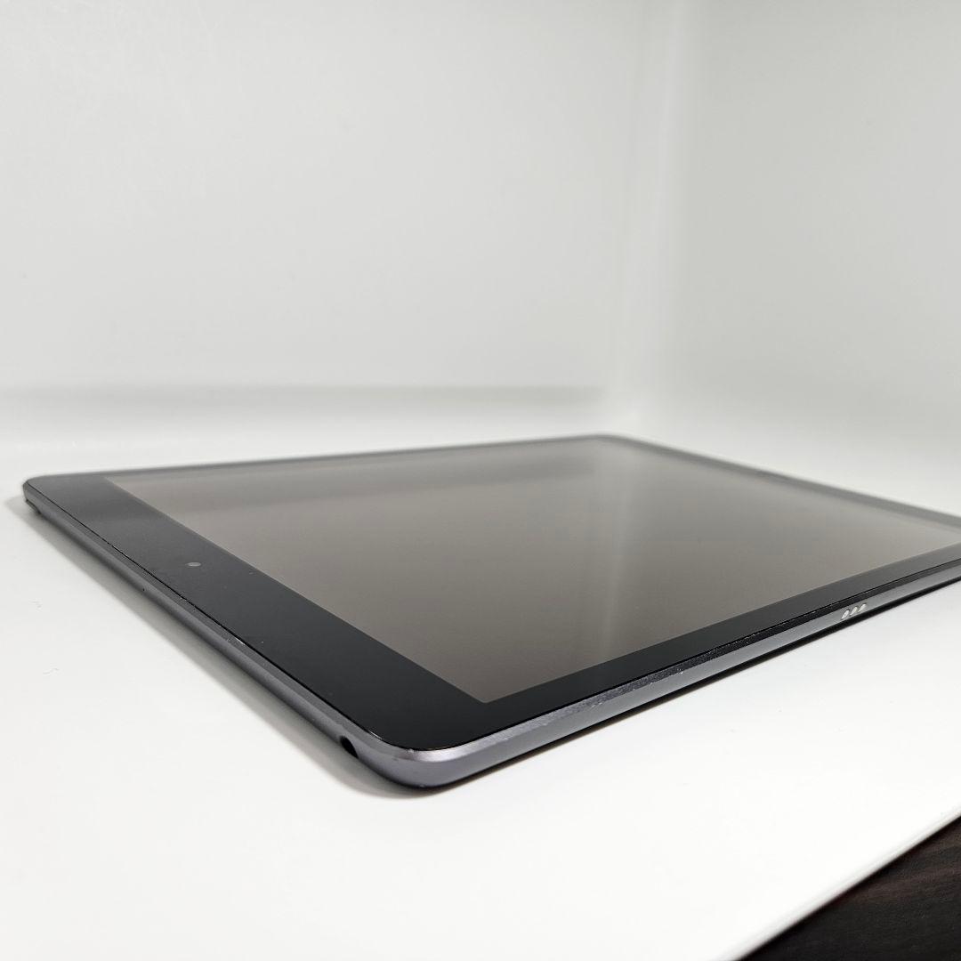 美品 動作品 iPad 第7世代 スペースグレイ 32GB MW742J/A