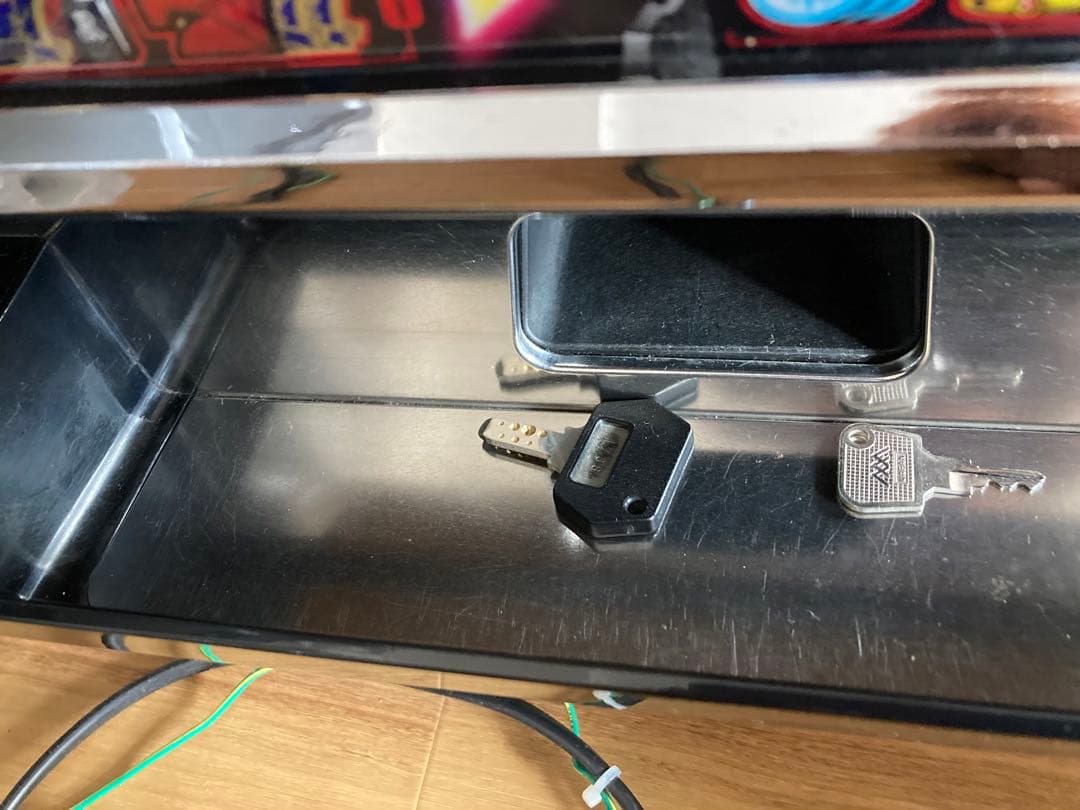 入手困難　怒濤の剣　パチスロ　激レア　実機