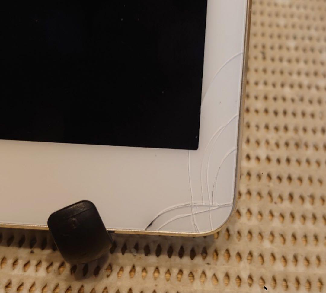 完動品iPad Air2(A1566)本体64GBシルバー送料込ZG5W0