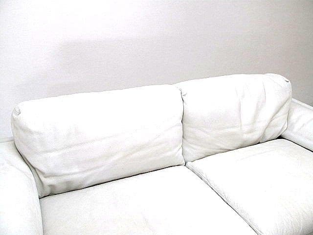 エンツォダンブロシオ×ルカ・スカケッティ「ED1031」総革ソファ　約81.9万