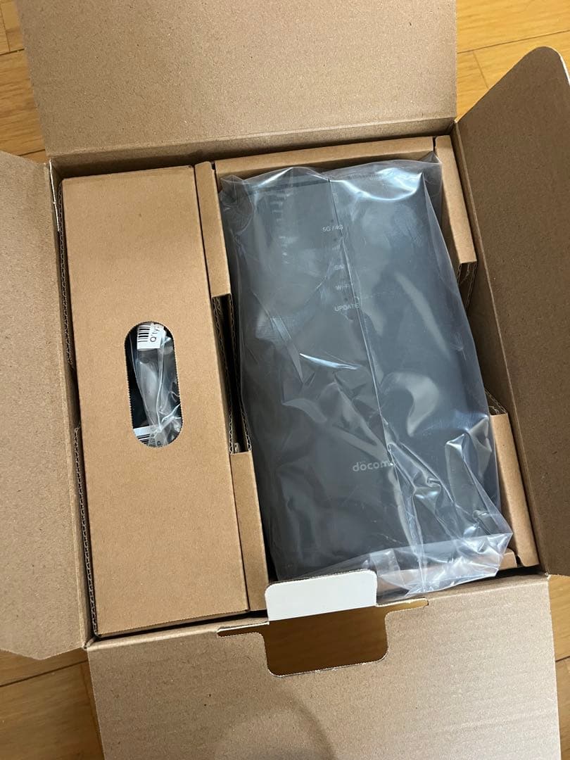 docomo  5G HR02 ルーター