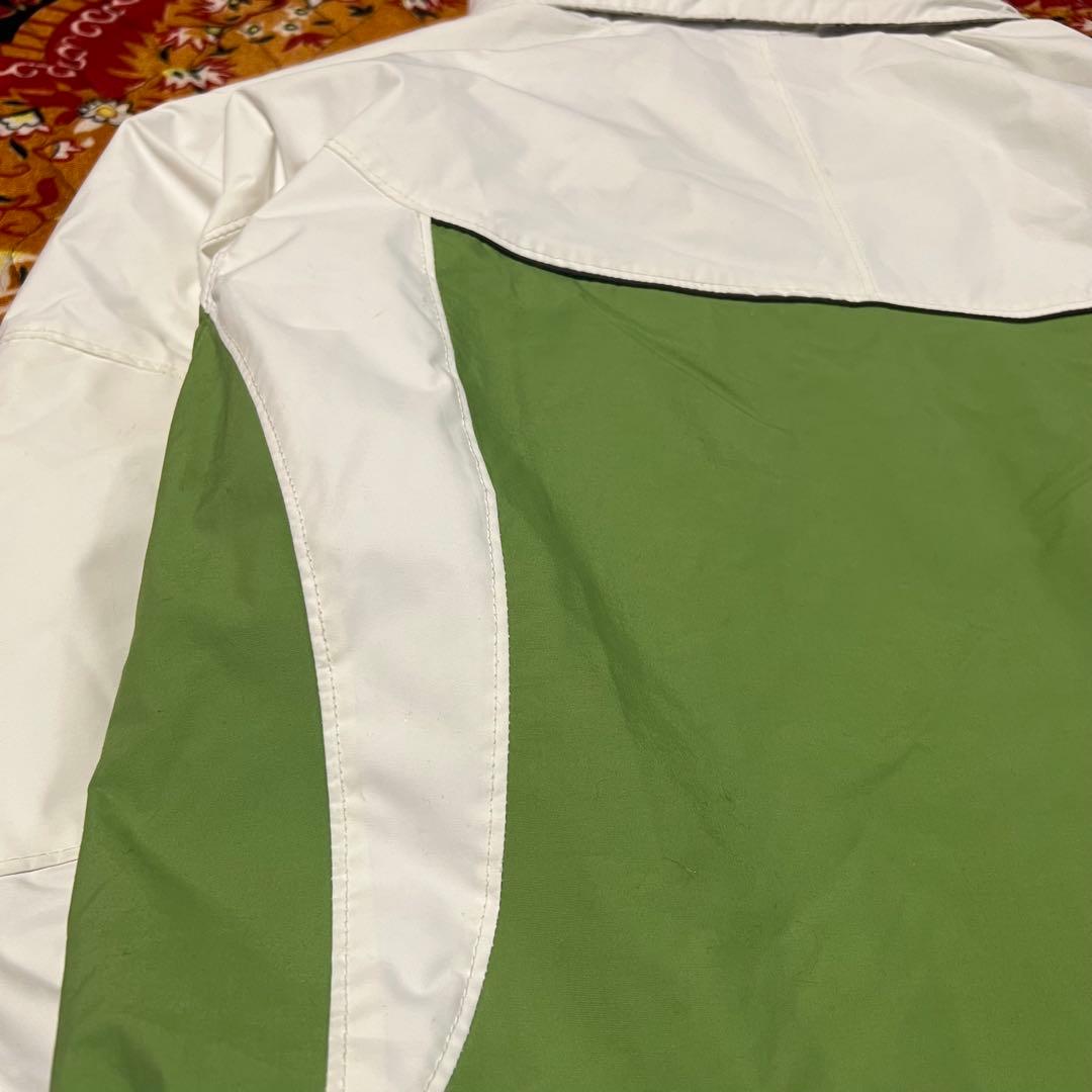 ひろ　 y2k Columbia nylon jacket