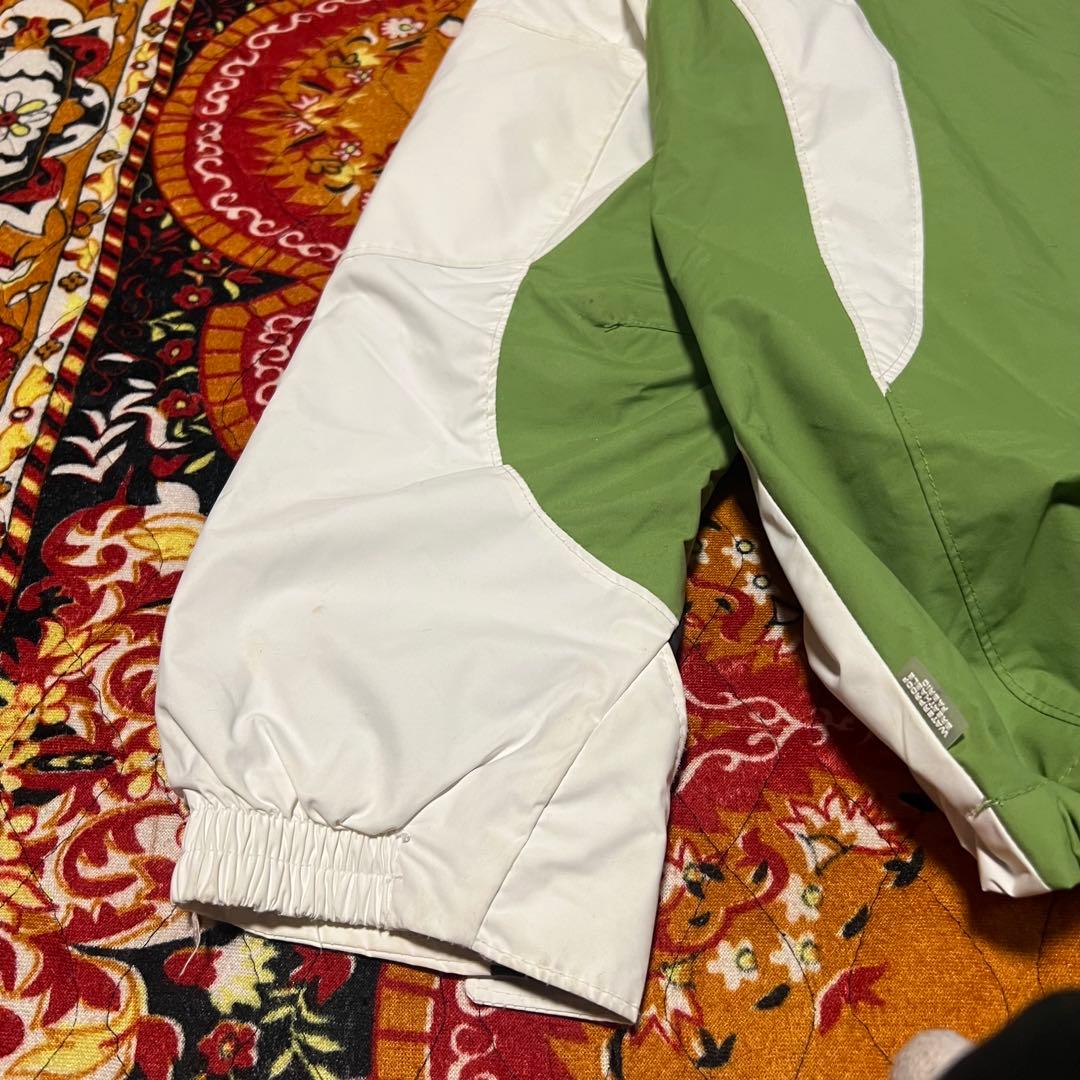 ひろ　 y2k Columbia nylon jacket