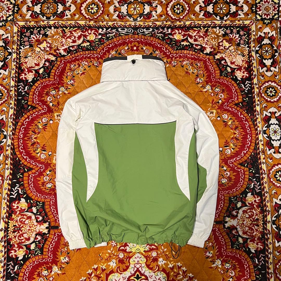 ひろ　 y2k Columbia nylon jacket