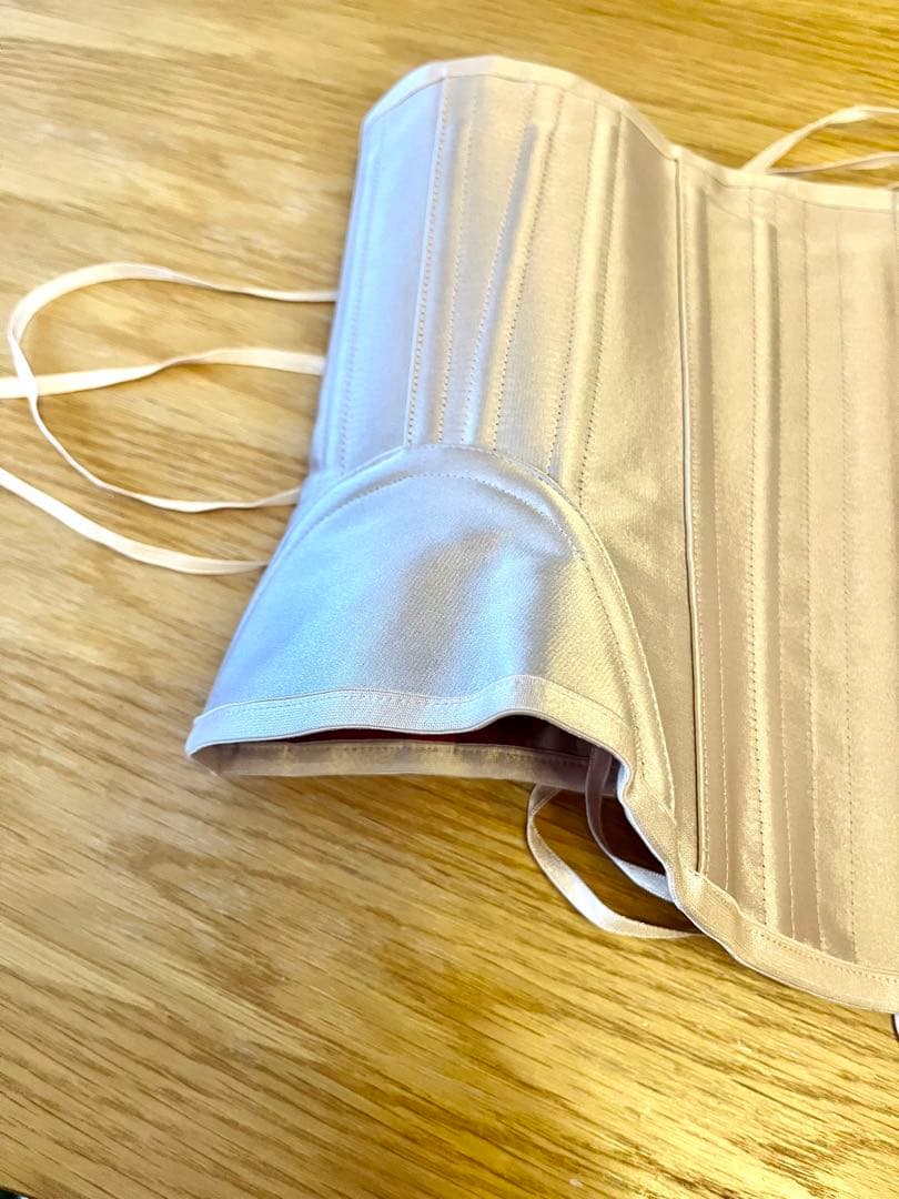 元鈴木さん コルセット / キンバリー / Mサイズ / ピンクシャンパン