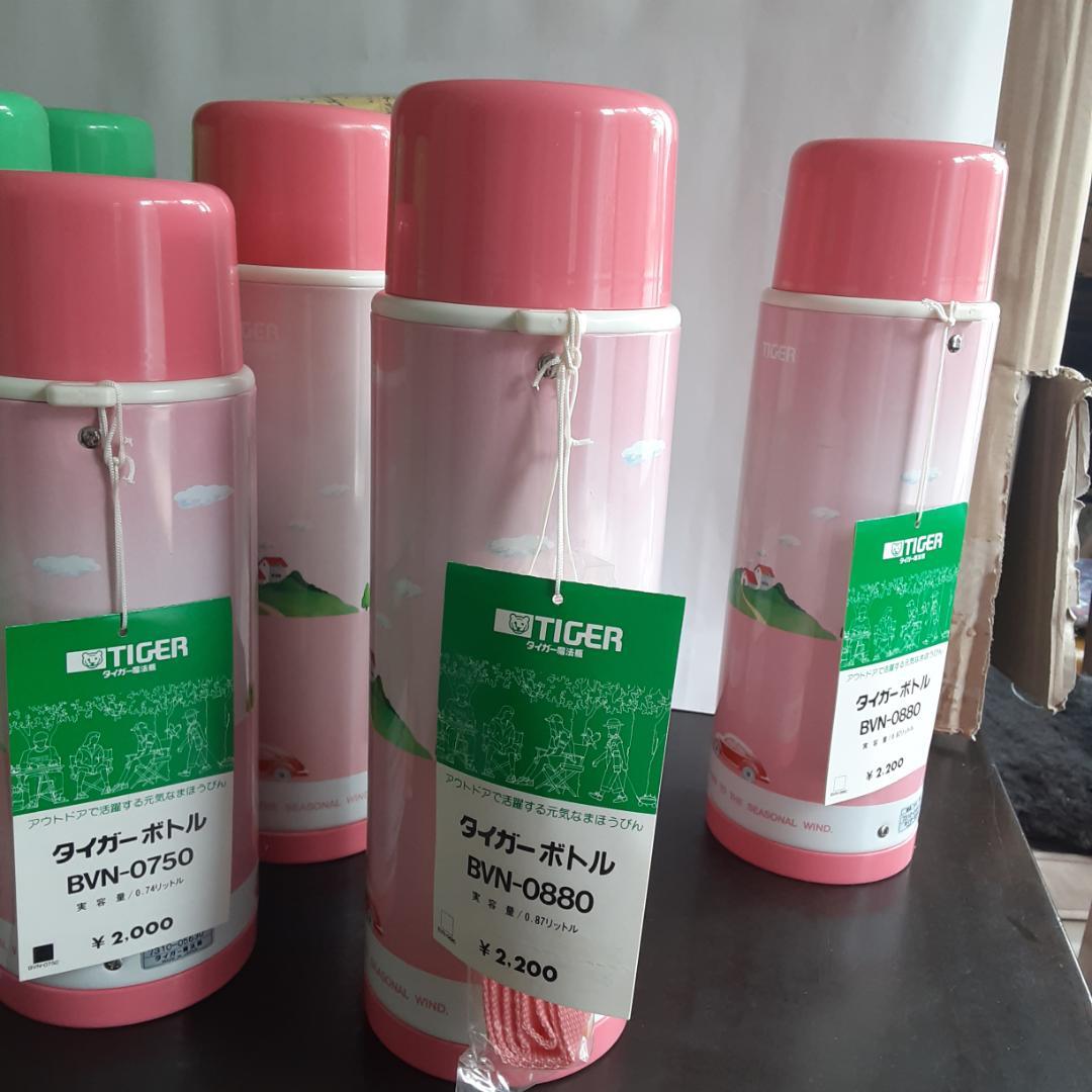 タイガー魔法瓶の水筒 8本