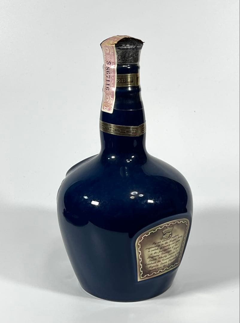 香心様ご検討中　【古酒】ロイヤルサルート21年 青 陶器ボトル【未開栓】