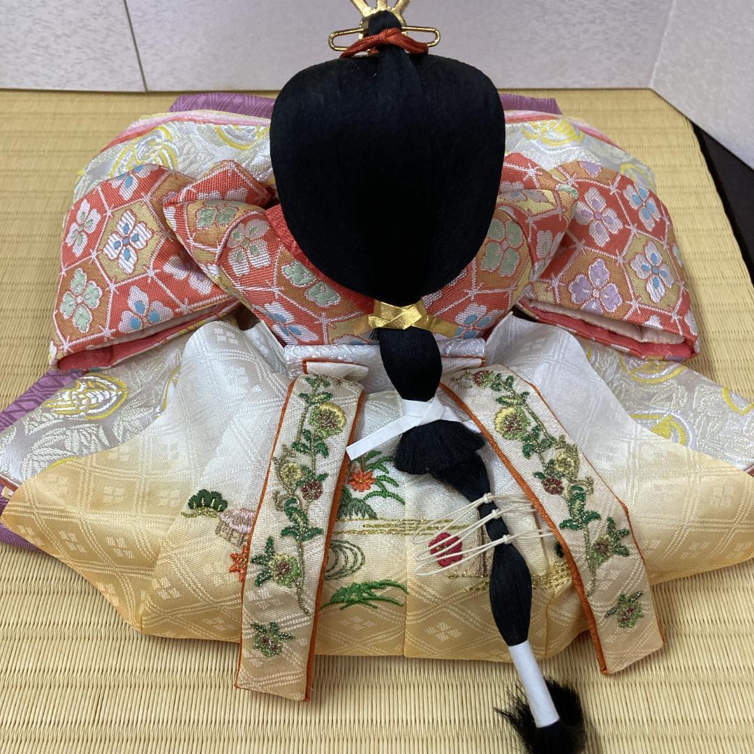 F20−1 人形と花台飾り　お洒落で可愛い色合い　親王飾り　ひな人形