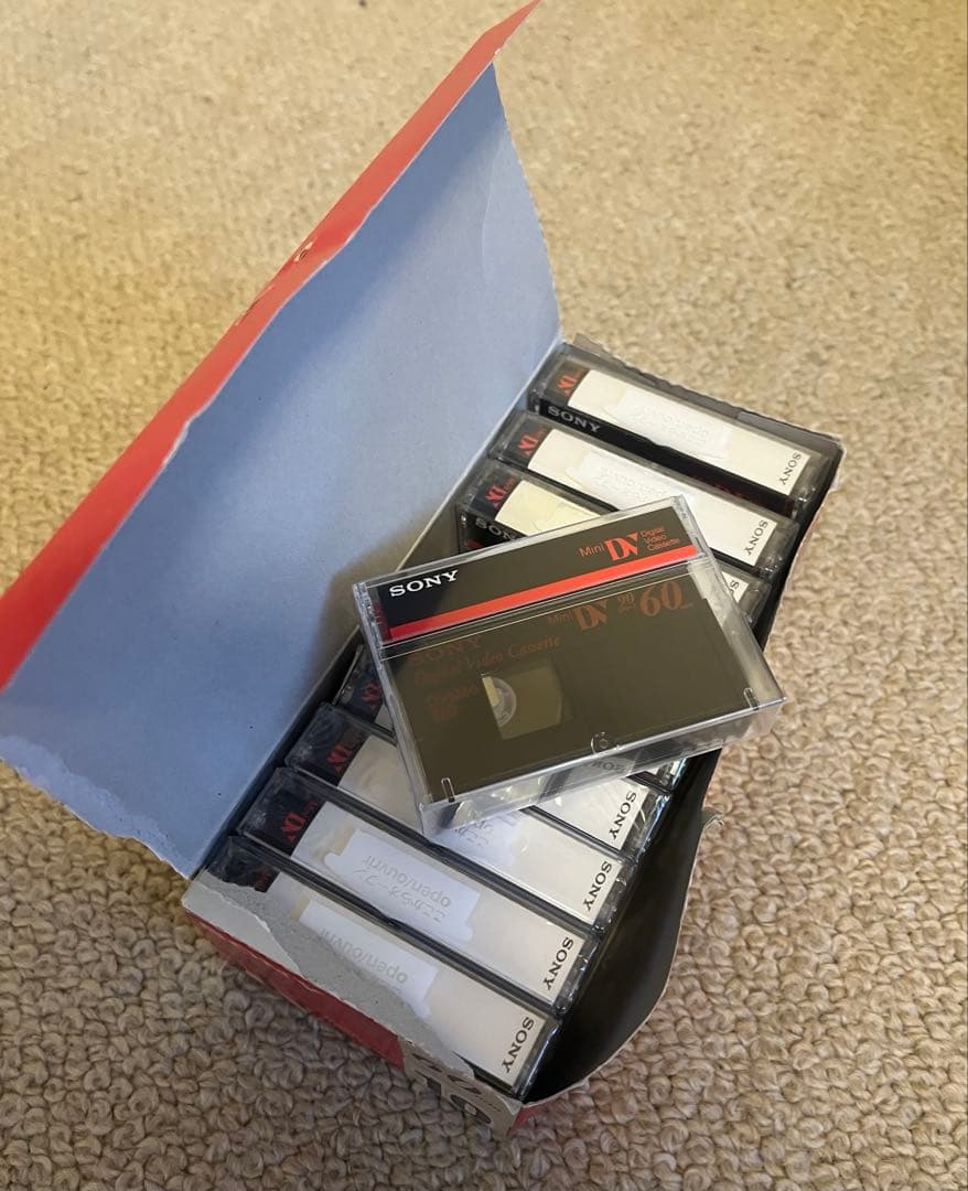 2/3迄値下‼️Sony HVRZ5J業務用Vカメラ本体2台ワイコン電池バッグ等