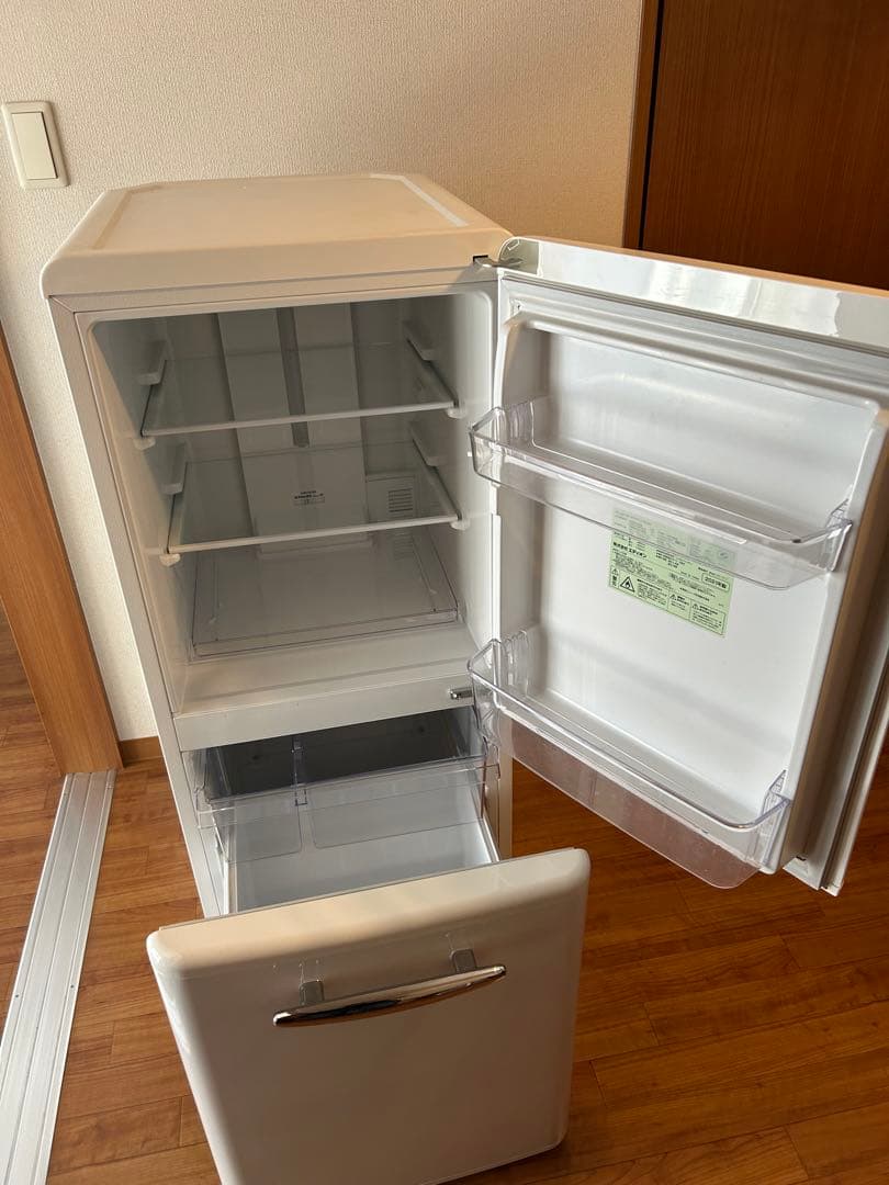 e angle 冷蔵庫ANG-RE151-B1（W）右開き149L 2ドア美品￼