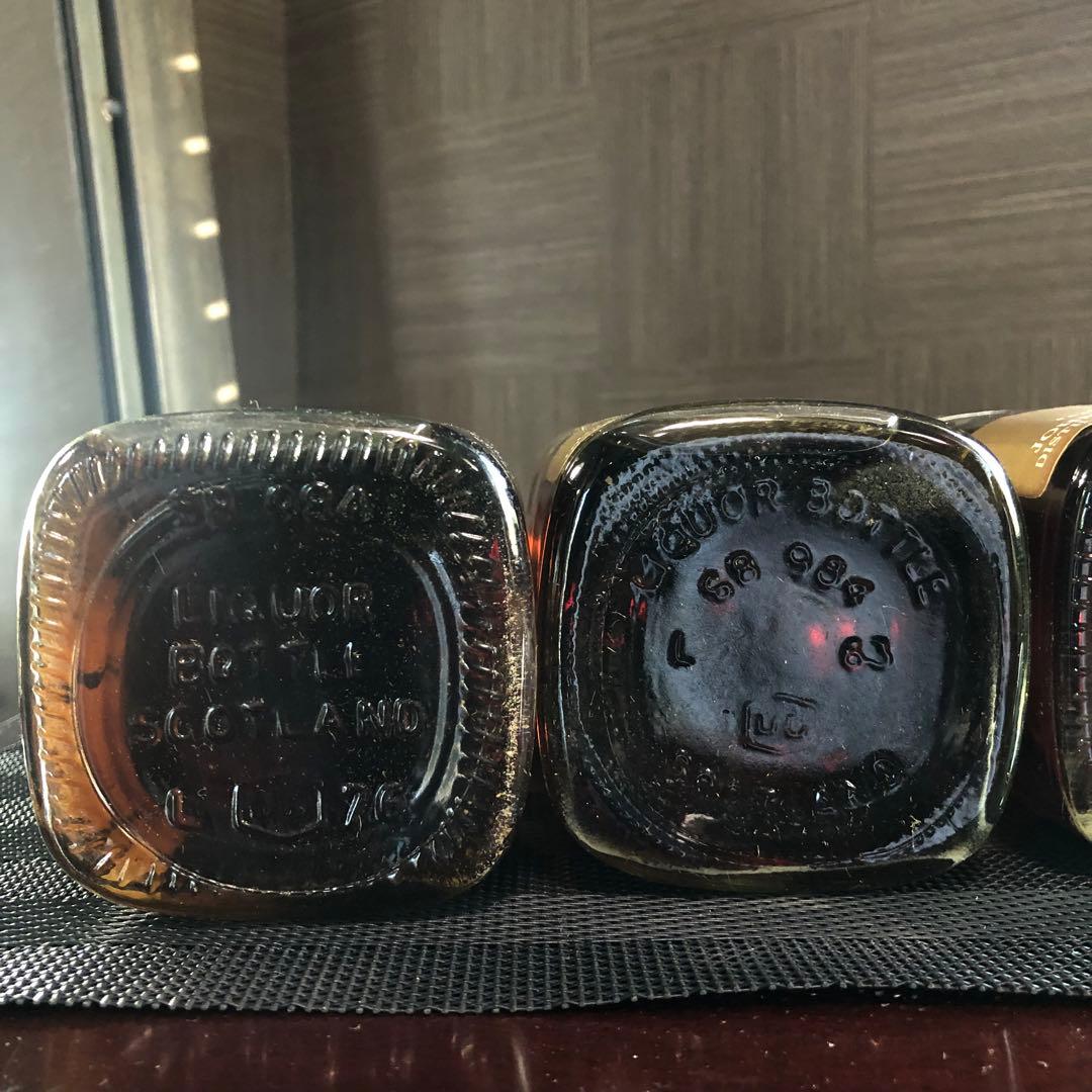 ひ*ん様 1000円～ ジョニーウォーカー ブラックラベル 4本セット 古酒