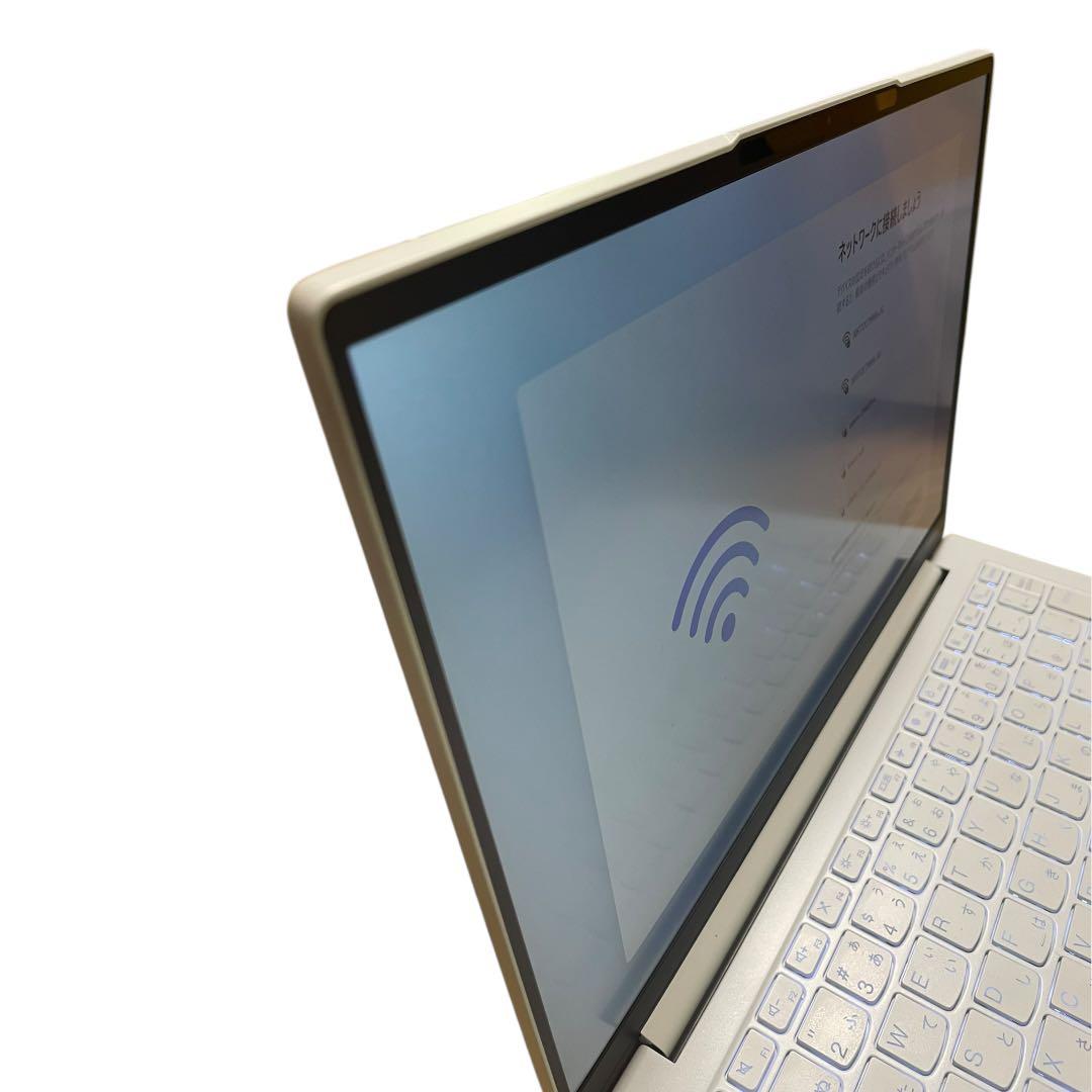 Lenovo Yoga Slim 7i Carbon 13ITL5ノートパソコン
