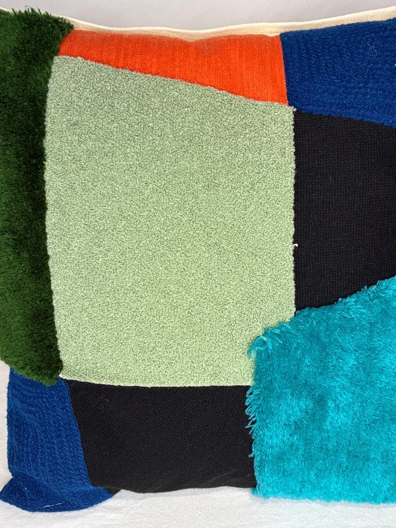 ▲廃番▼　KARE　45x45cm　クッション　レクタングル