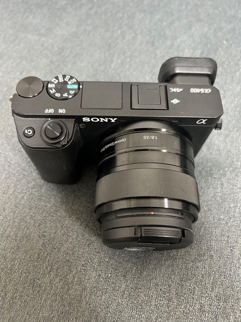 コ*ハ様 SONY α6400 ミラーレスカメラ 本体とレンズ付き