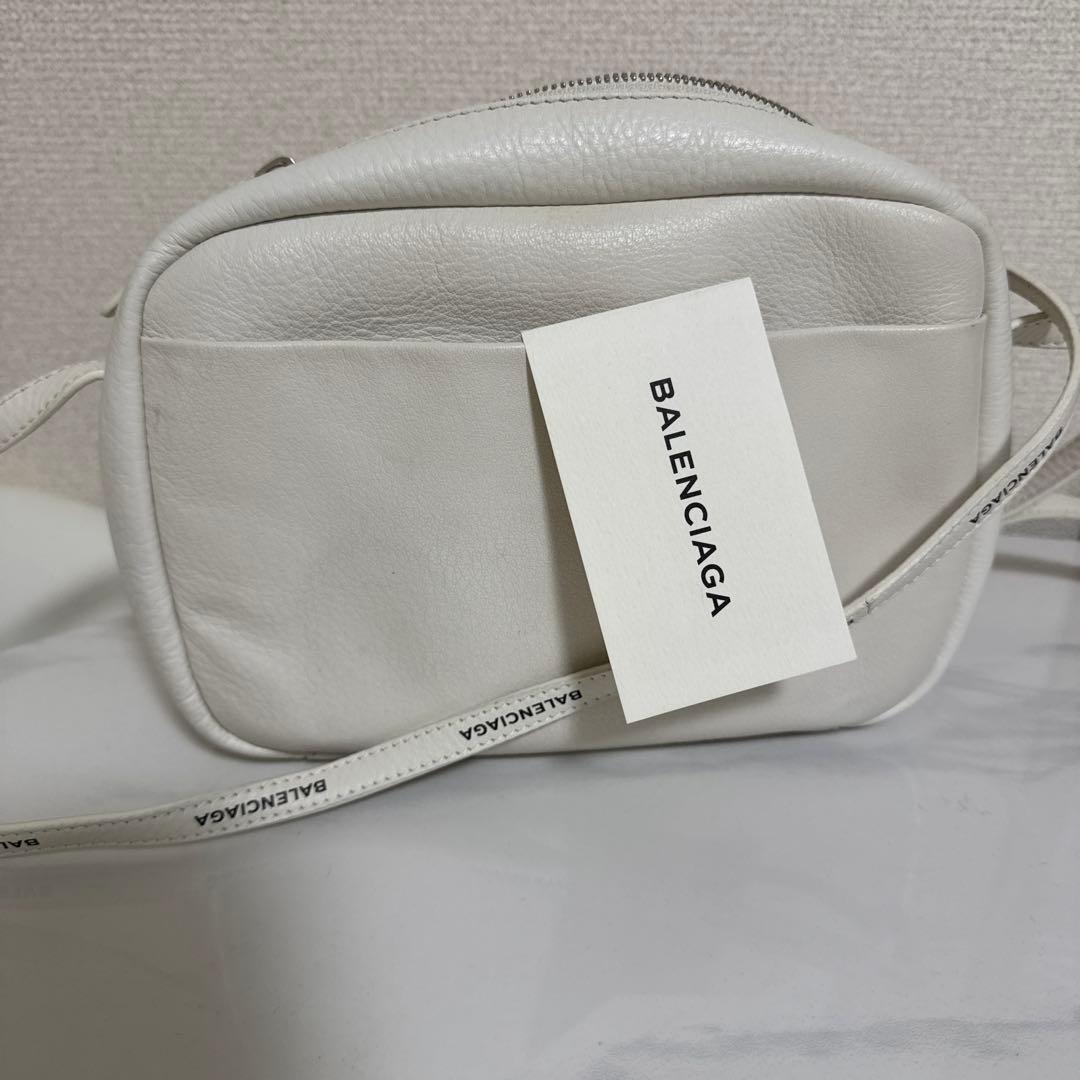 K*t様 BALENCIAGA ホワイトレザー ショルダーバッグ