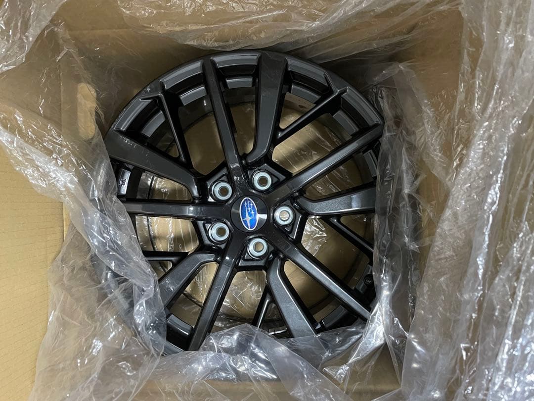 【新車外し】WRX S4 STI ブラック 18インチホイール