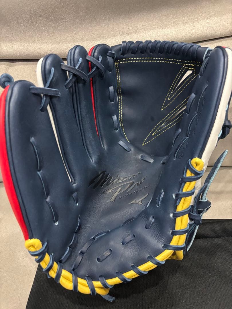 お盆価格　左投げ　Mizuno PRO ミズノプロBSS 軟式グローブ　投手用