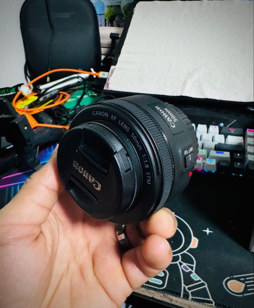 極美品Kiss X4 18-55mm + 50mm単焦点 + フード付フルセット