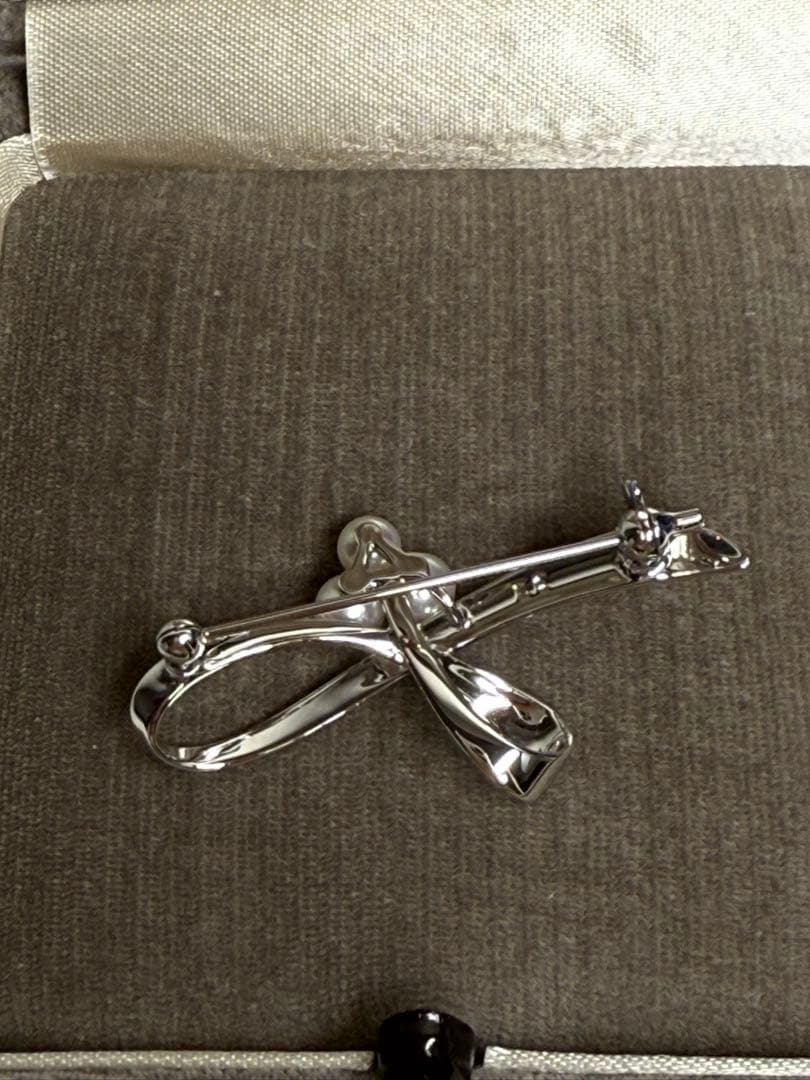 ＊新品＊　MIKIMOTO アコヤ真珠　ブローチ