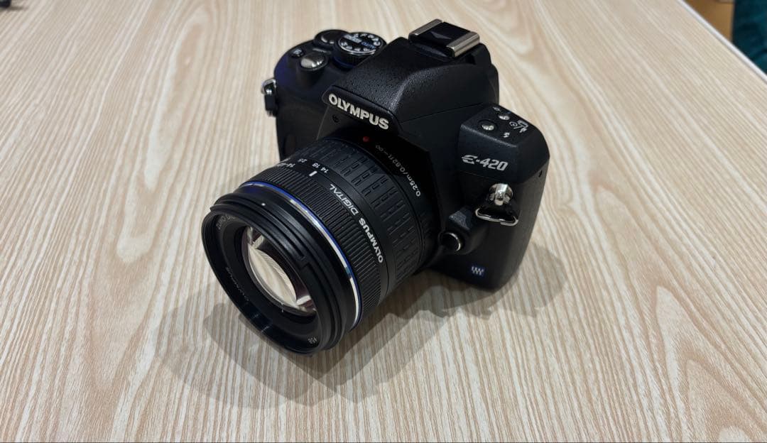 OLYMPUS E-420 デジタル一眼レフカメラ　レンズ、充電器セット
