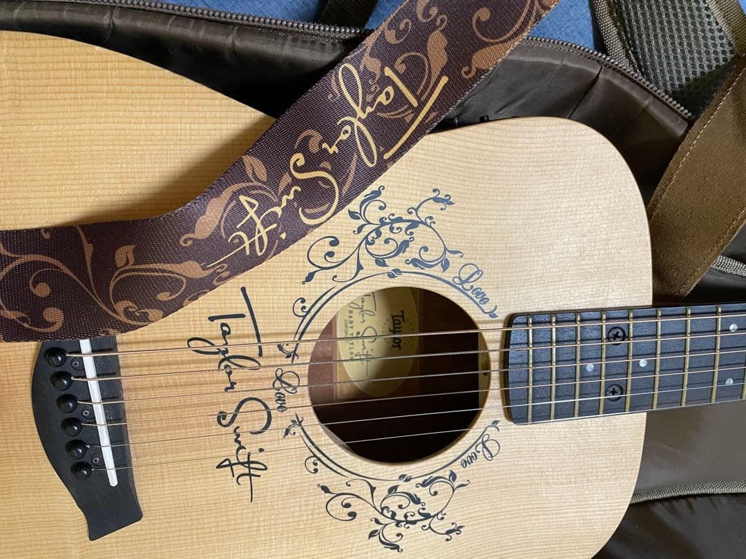 Taylor Swift シグネチャーアコースティックギター　最終値下げ