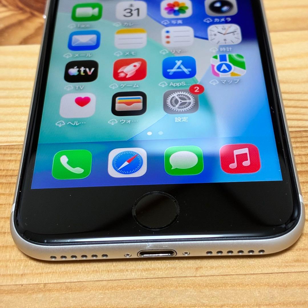 バッテリー新品　iPhoneSE第3世代64GB SIMフリyy17700f