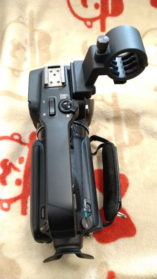 2037✡　Canon XA10 業務用ビデオカメラ本体