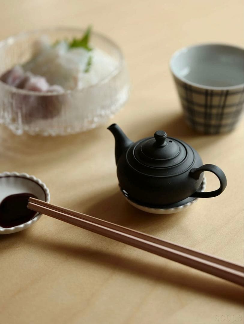 東屋 醤油差しNo.2 ＋　春菊七福神　scope