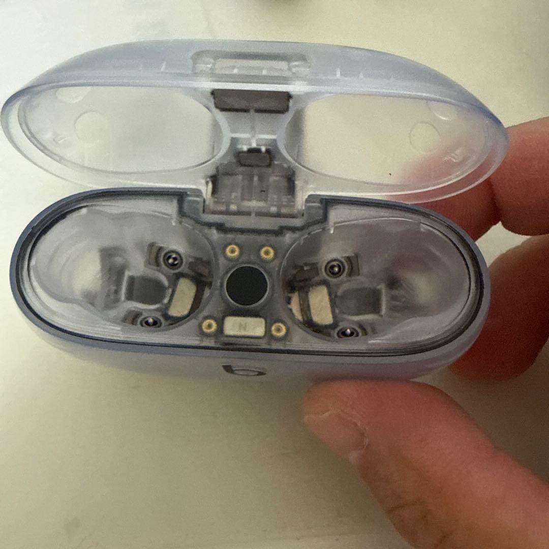 Beats Studio Buds + ワイヤレスイヤフォントランスペアレント