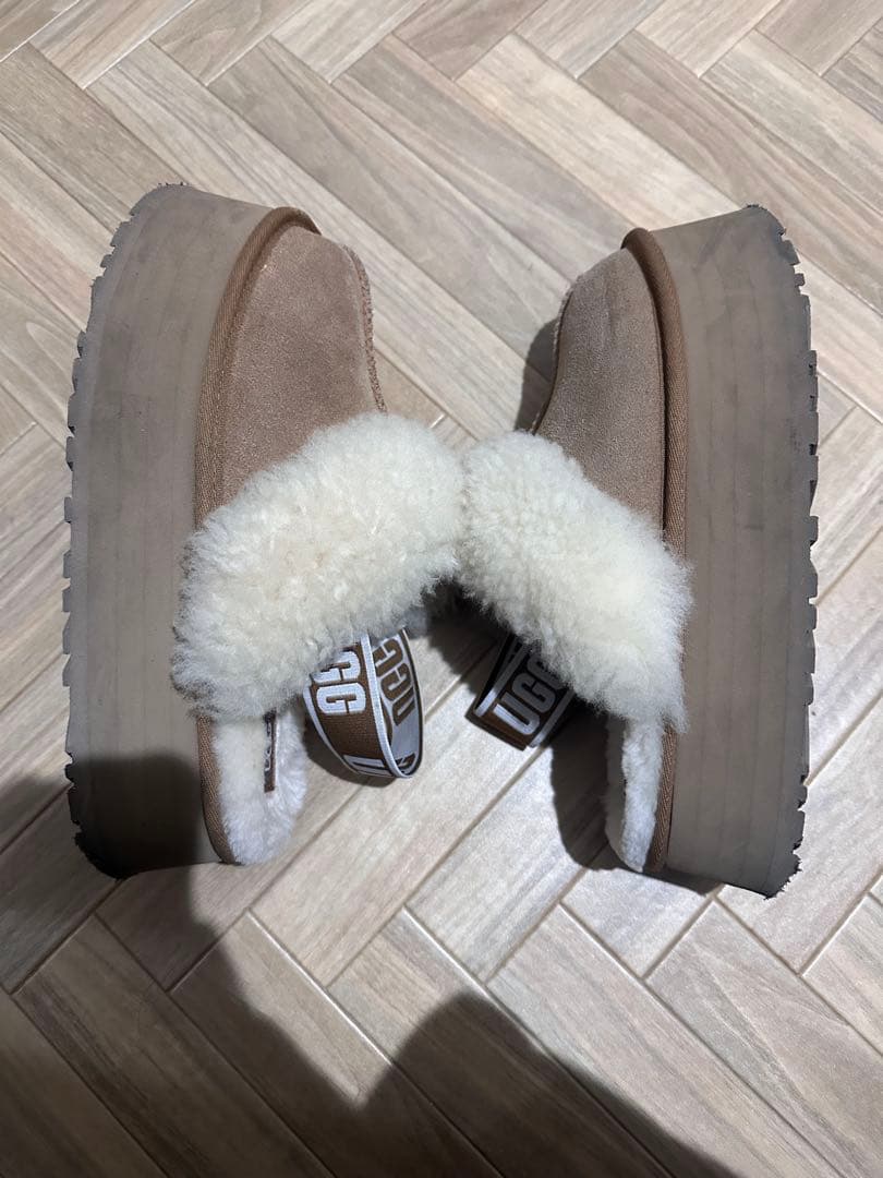 だひょん　UGG Funkette 25cm
