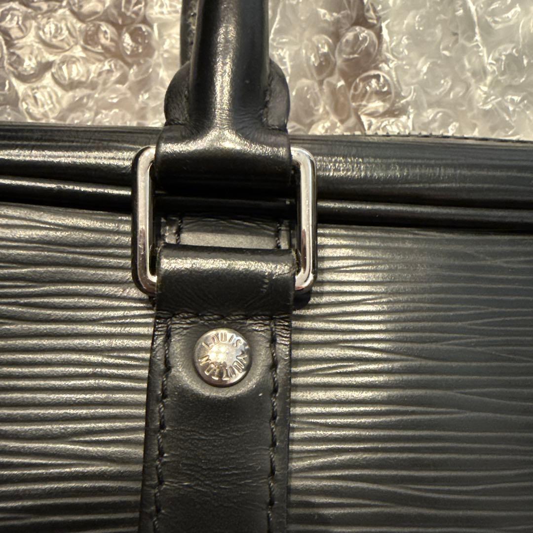ルイヴィトン⭐️美品エピ黒 レザー ビジネスバッグ
