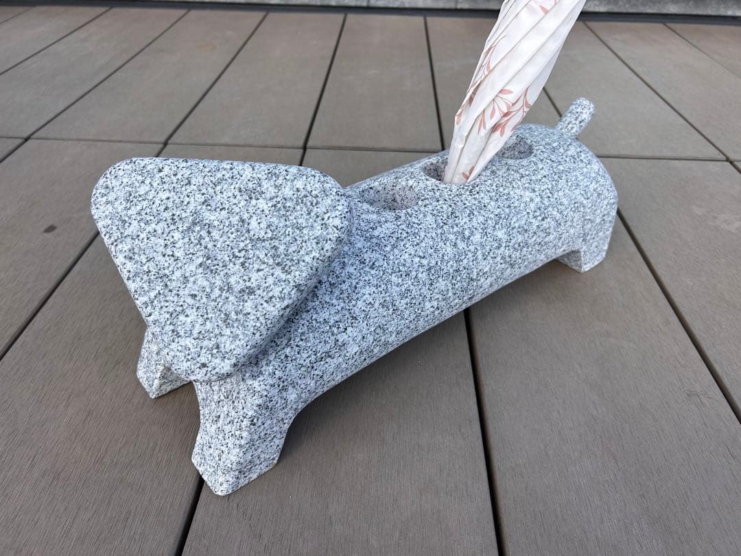 石　傘立て　犬　ダックスフンド　置物