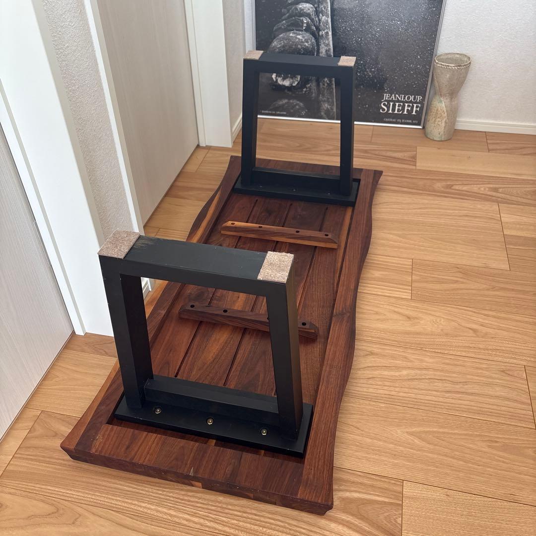 無垢材ローテーブル　コーヒーテーブル　ウォルナット 天然木　一枚板テーブル