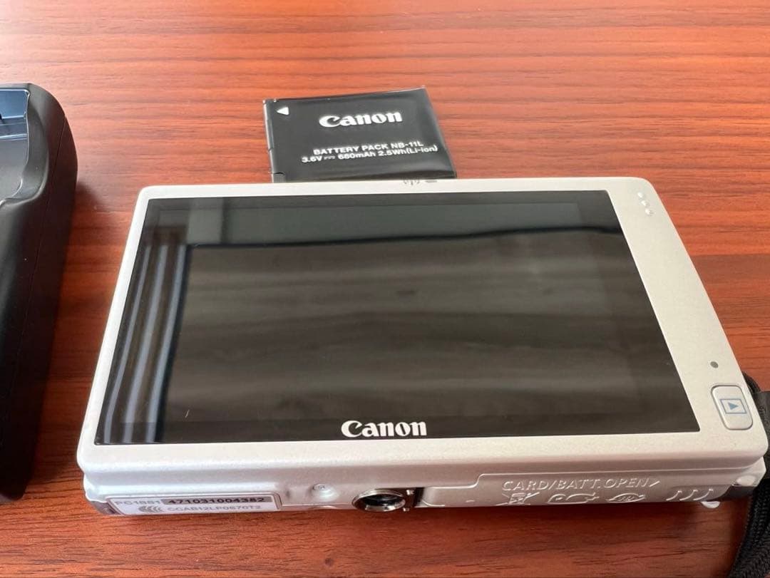 Canon IXY430F コンパクトデジタルカメラ　シルバー