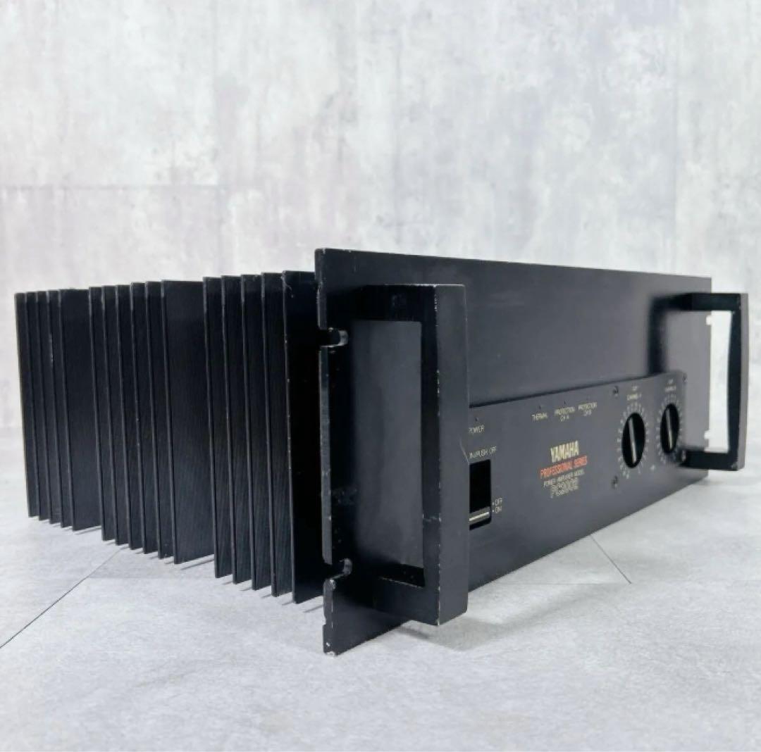 V134 ヤマハ パワーアンプ PC2002 業務用 PA機器 音響機器
