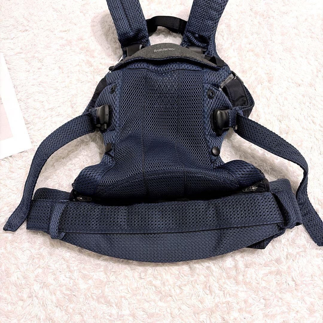 最上級モデルベビービョルン 美品✨ハーモニー ネイビーブルー メッシュ 抱っこ紐