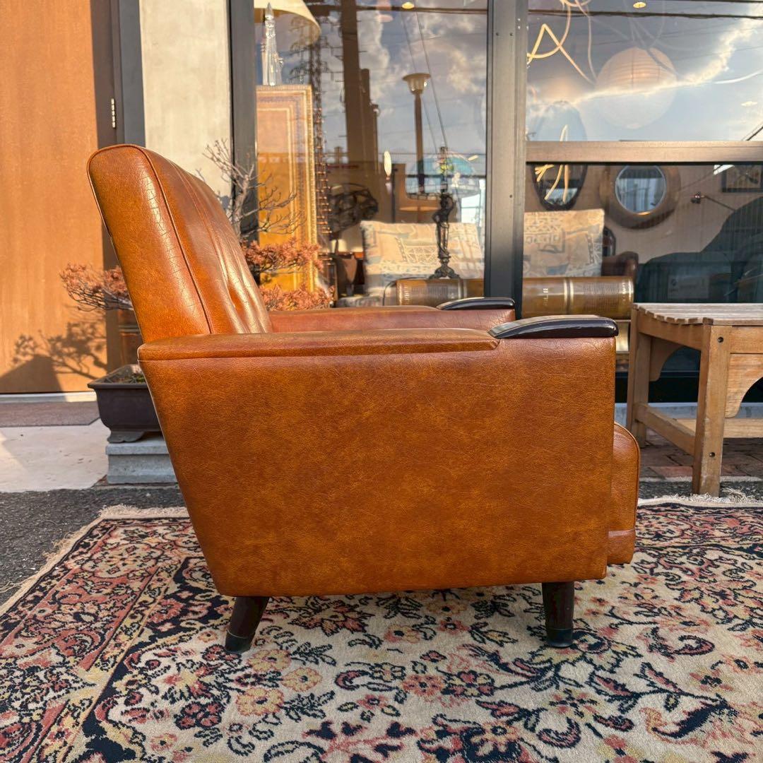 ビンテージ　レザーチェア　木製アームレスト　応接セット 2/2