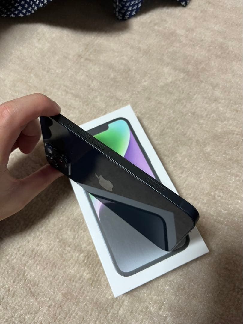Apple iPhone 14 本体　ミッドナイト